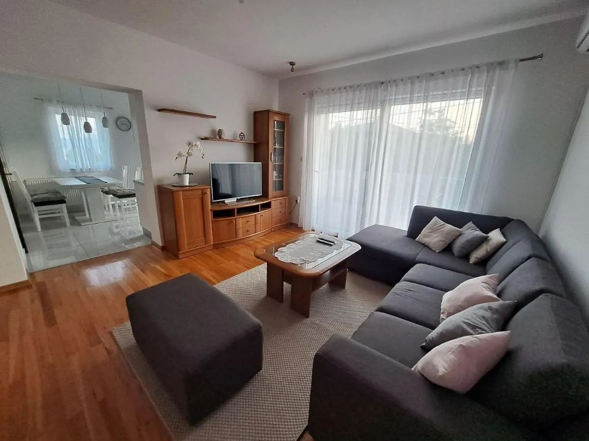Apartment Maja Novi Vinodolski